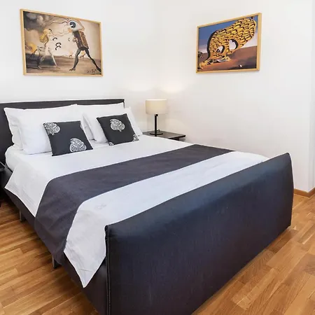 Apartment Two Bedroom Trg *