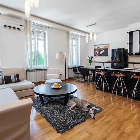 Apartment Two Bedroom Trg *